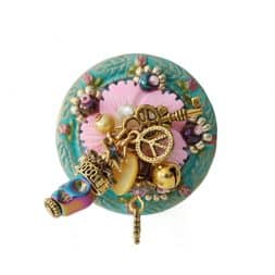 Tells Tales Pink